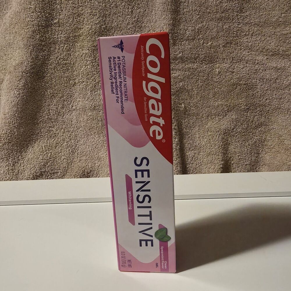 2 Colgate Sensitive Complete Protection Mint Clean Toothpaste 6 oz New FREE SHIP - Picture 2 of 6